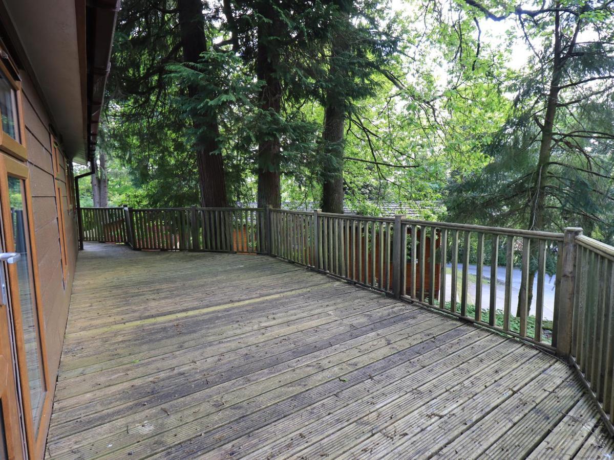 Forest Pines Lodge ボウネス＝オン＝ウィンダミア エクステリア 写真